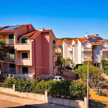 Pansion Hrga Hotel Vodice Exterior foto