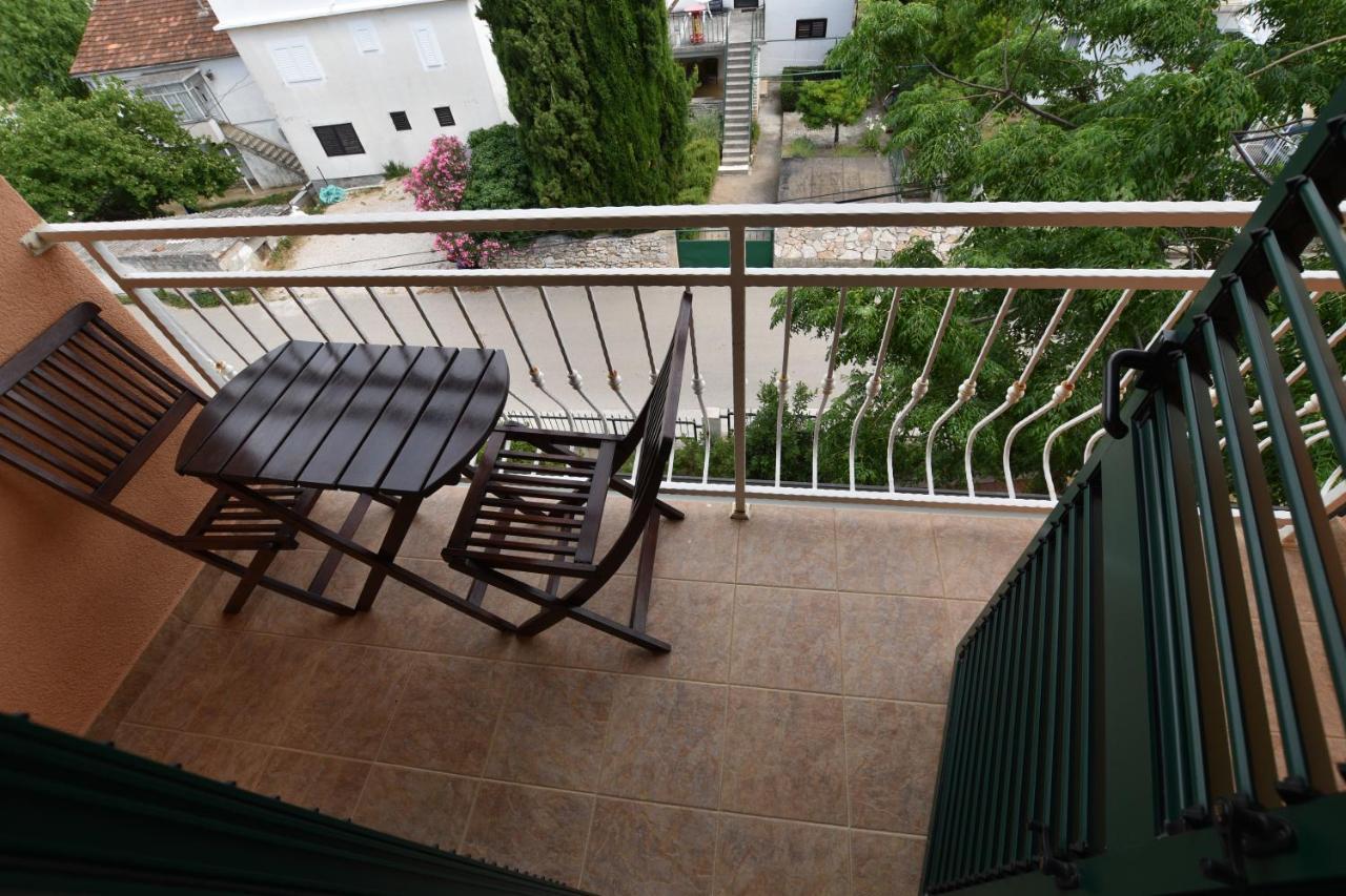 Pansion Hrga Hotel Vodice Exterior foto