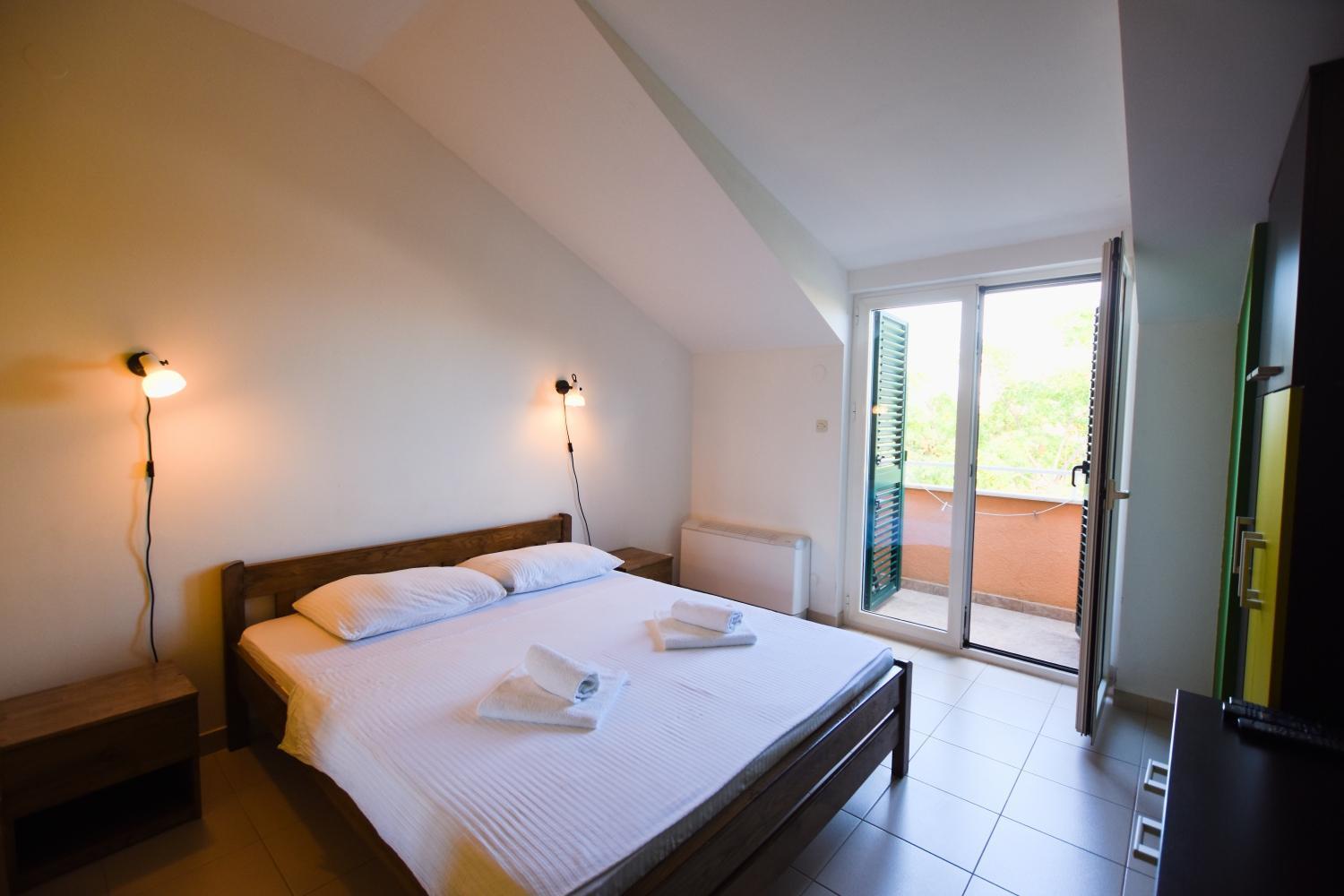 Pansion Hrga Hotel Vodice Exterior foto