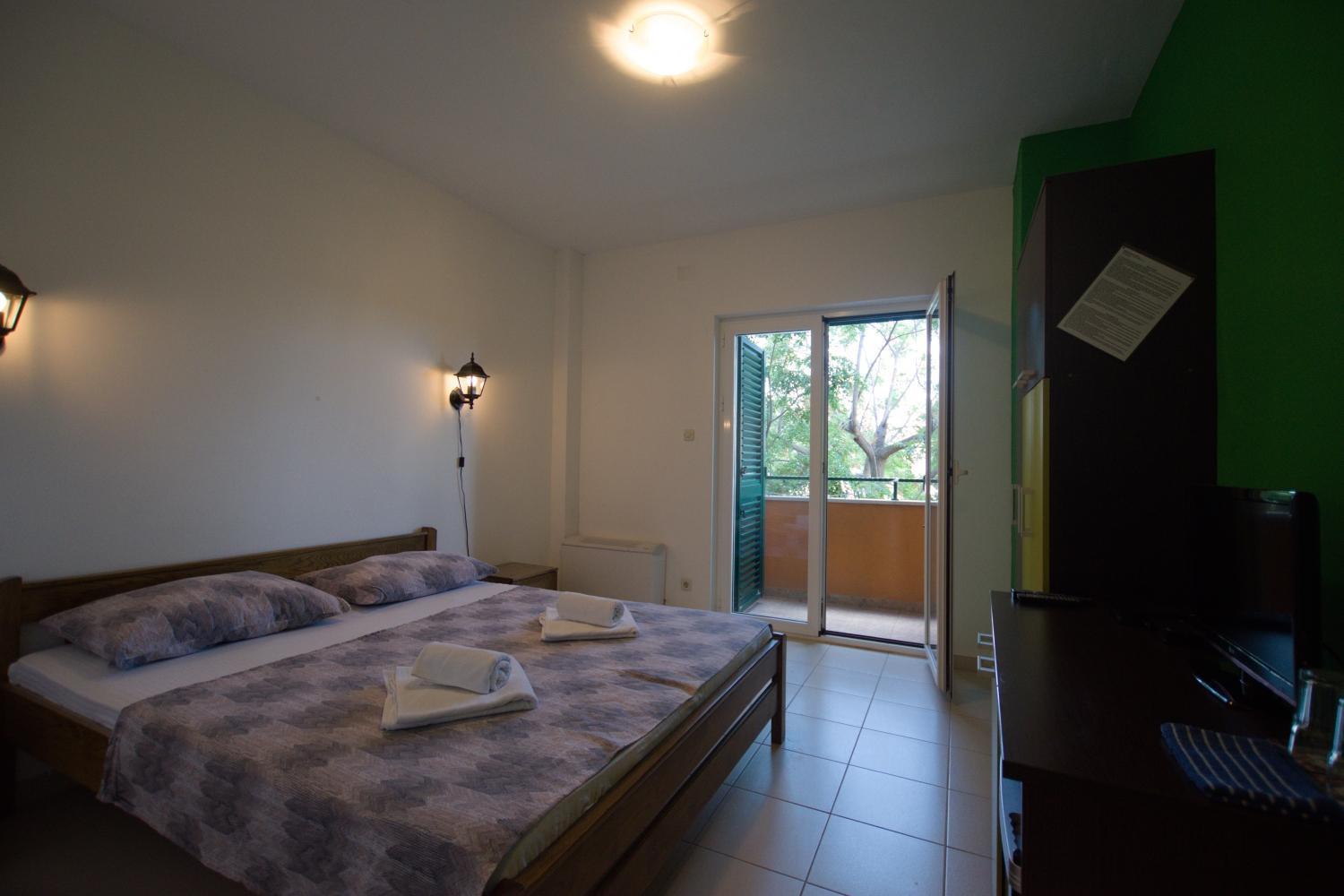 Pansion Hrga Hotel Vodice Exterior foto