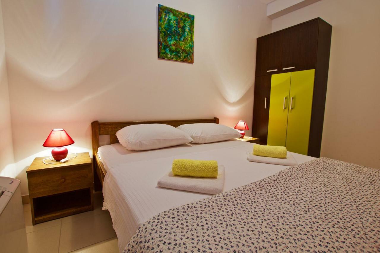 Pansion Hrga Hotel Vodice Exterior foto