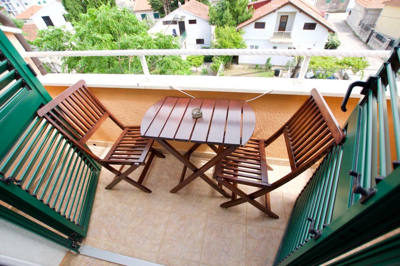 Pansion Hrga Hotel Vodice Exterior foto