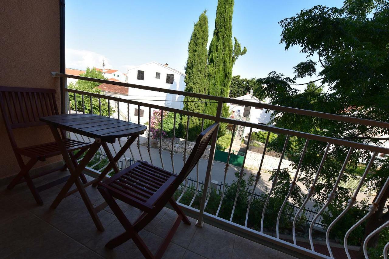 Pansion Hrga Hotel Vodice Exterior foto